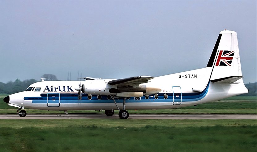 Msn:10131  G-STAN  Air UK (Basic Air Anglia colors)
Photo with permission from RICHARD HUNT Collection.
