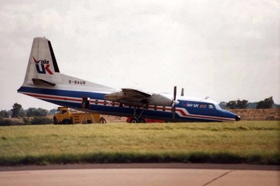 Msn:10225 G-BAUR  Air UK  (Nose wheel collappsed  Sep.23.1987)
Photo with permission from BARRY FRIEND  Collection.