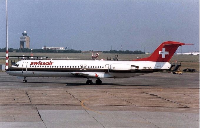 Msn:11244  HB-IVA  Swissair. Del.date  February 29,1988.
Photo ALASTAIR T GARDINER.