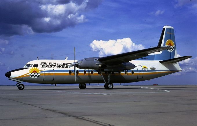 Msn:10266 VH-EWG East West Airlines (Sun Fun Holidays.1972)
Photo with permission from N.K.DAW COLLECTION.
