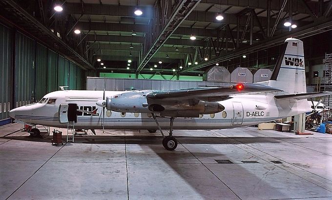 Msn:10438  D-AELC  WDL Aviation (1991)
Photo ERIK FRIKKE .