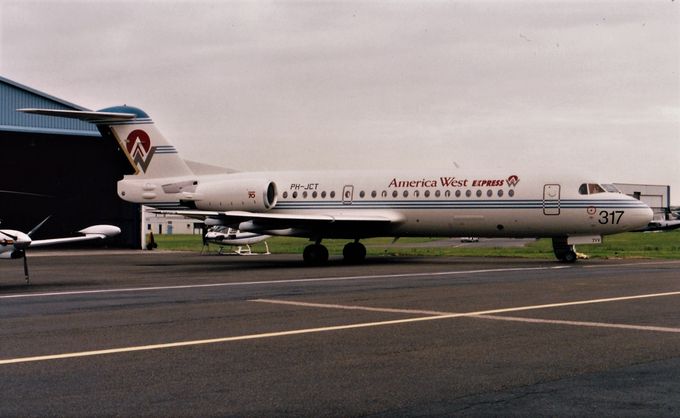 Msn:11537  PH-JCT  Mesa Airlines/America West Al 1995.
Photo KRIJN OOSTLANDER Collection.