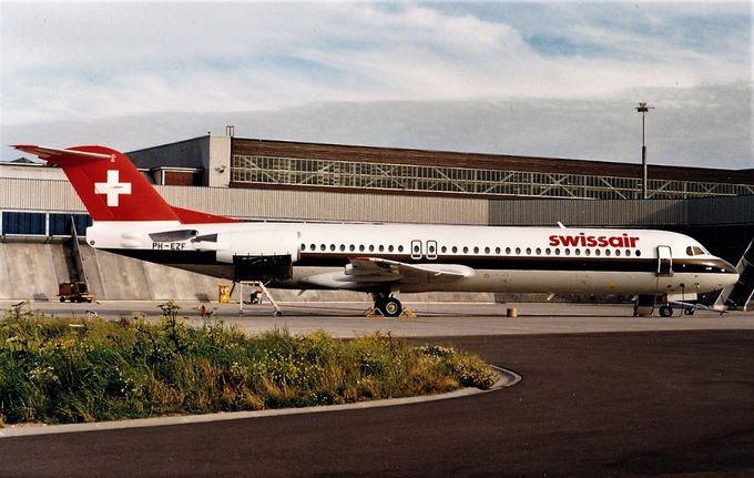 Msn:11253  PH-EXF  Fokker/Swissair ff.July 28,1988  ReRegd as HB-IVE.
Photo KRIJN OOSTLANDER COLLECTION.