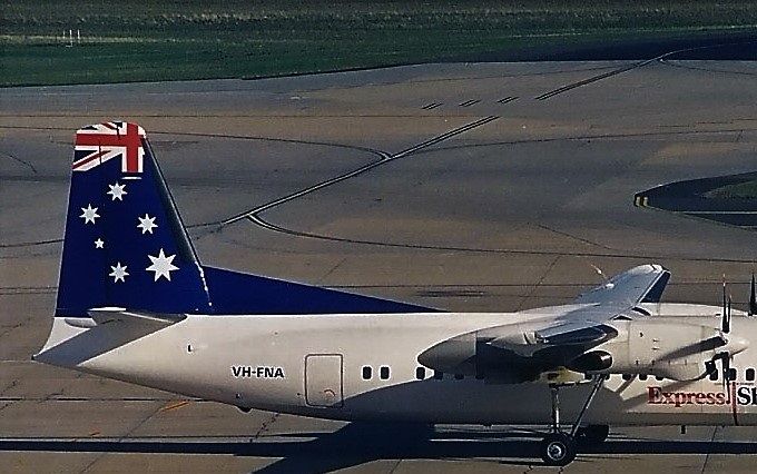Msn:20106  VH-FNA  Ansett-Express Shuttle  1992.
Photo BRAIN WILKES.