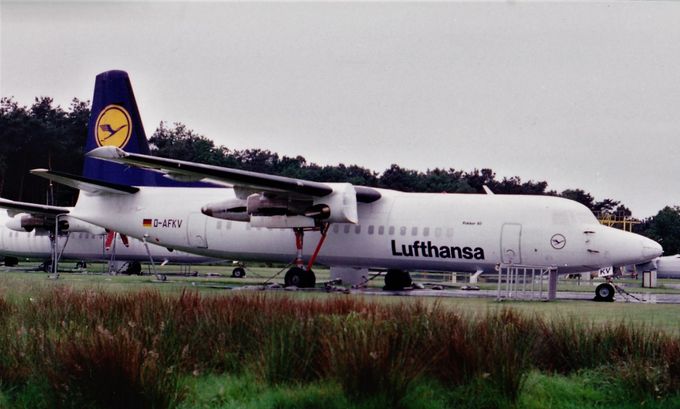 Msn:20237  D-AFKV  Lufthansa  1995.
Photo KRIJN OOSTLANDER.