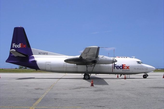 Msn:10470  N718FE  Mountain Air Cargo/Fedex Corp.
Photo JOSE E ATILES.