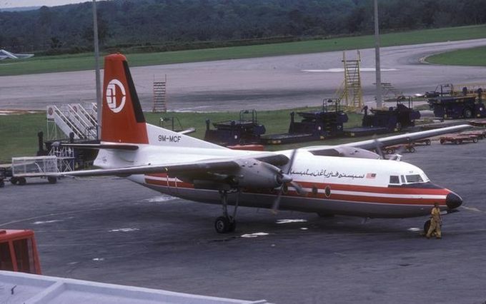 Msn:10467  9M-MCF  Malaysian Airline System ReRegd April 1,1976.
Photo AIRLINEHOBBY.COM.