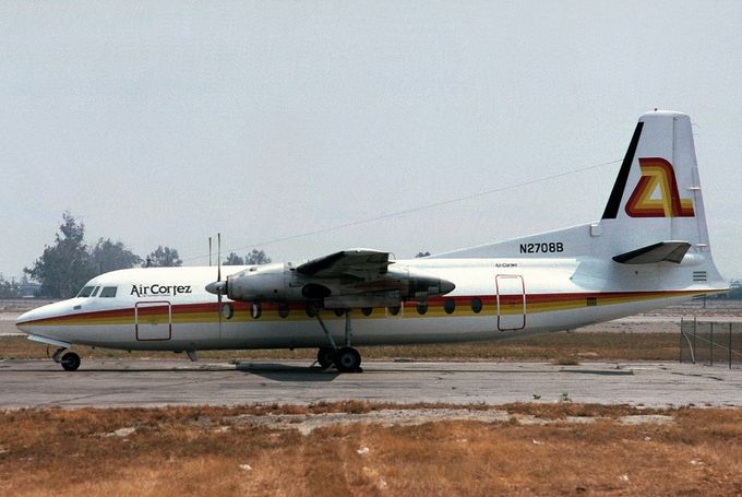 Msn:98  N2708B  Air Cortes  Leased July 1,1982.
Photo GERARD HELMER