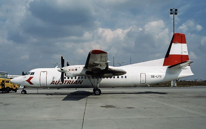 Msn:20112  OE-LFX  Austrian Airlines  Del.date  October 1,1990.
Photo DIETMAR SCHREIBER.