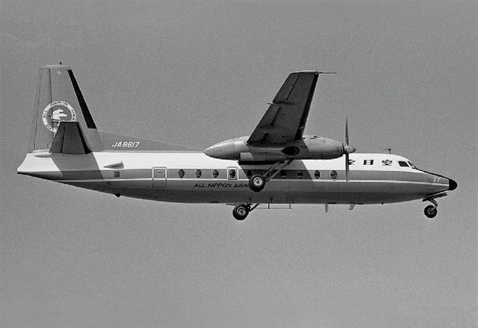 Msn:10228  JA8617  All Nippon Airlines  Del,date  June 1,1963.
Photo  