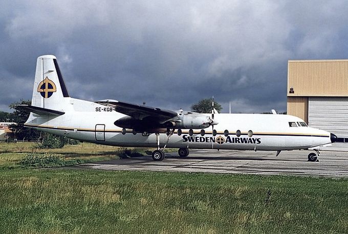 Msn:564  SE-KGB  Sweden Airways  Leased October 1,1992.
Photo with permission from ANDY MATUSIAK.