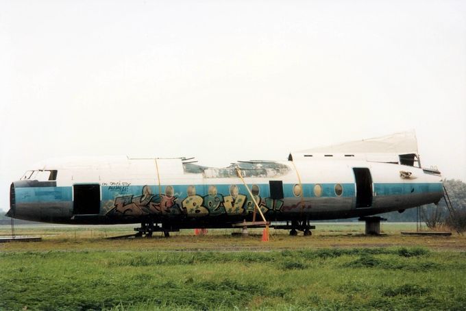 Msn:10269  LX-OOO  Ex Luxair October 1991.
Photo JOHAN HETEBRIJ.