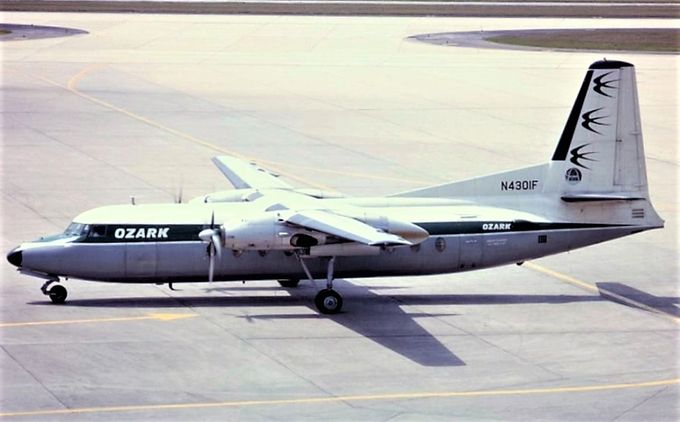 Msn:59  N4301F  Ozark Air Lines. Del.date  August 13,1959.
Photo MEL LAWRENCE COLLECTION.
