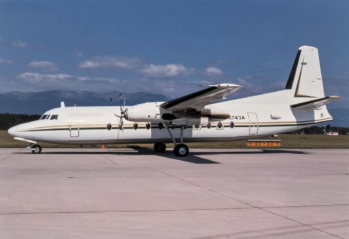 Msn:10550  N743A  Aramco Associated Co. del.date February 25,1977.
Photo  with permission from  MARIO NUNO  FONTES.