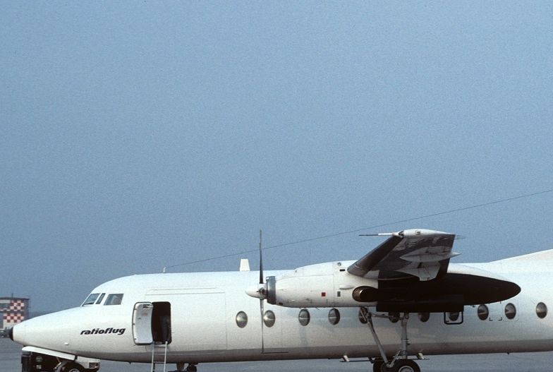Msn:10686  D-ADUP  Ratioflug  Leased  May 1,1995.
Photo  JAAP HOOGEHORST COLLECTION.