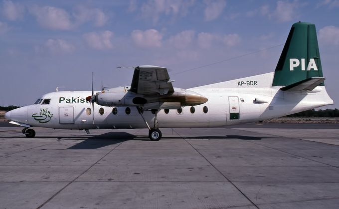 Msn:10134  AP-BDR  Pakistan International Airlines. Del.date  May 17,1990.
Photo  THOMAS  BERGER COLLECTION.  Photo date 