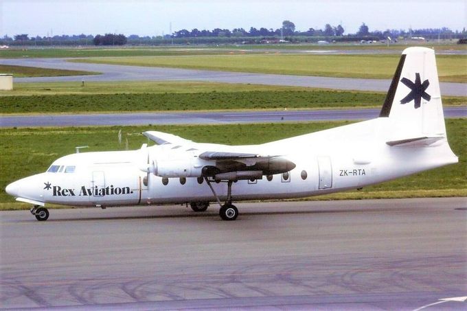 Msn:10315  ZK-RTA  Leased to Rex Aviation. November 7,1990.
Photo ROGER Mc DONALD.