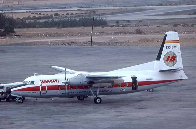 Msn:10347  EC-BMU  Iberia-Líneas Aéreas de España   Del.date  January 12,1968.
Photo DAVE VAL.
