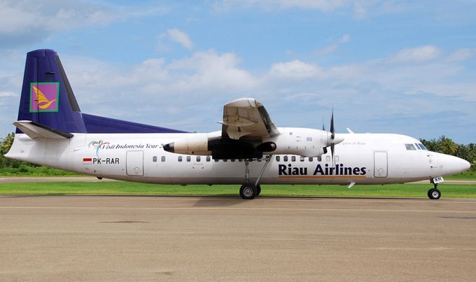Msn:20317  PK-RAR  Riau Airlines  Del.date July 1,2006.
Photo  BERND STURM.