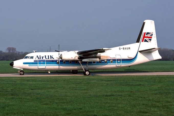 Msn:10225  G-BAUR  Air UK Ltd  Regd January 24,1990.
Photo with permission from RICHARD HUNT.