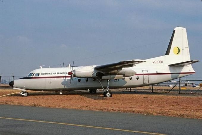 Msn:10152  ZS-OEH  Comores Air Service  Lsd  January 1,2000 till 
 May 1,2000