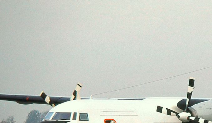 Msn:10295  PH-SFB  Farner Air Transport  Del.date  November 5,1990.
Photo with permission from  MARCEL SCHEPERS.