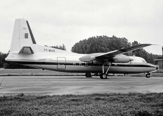 Msn:10526  7T-WAO  Algerian Air Force  Del.date  March 13,1976.
Photo with permission from ALEX WANING.