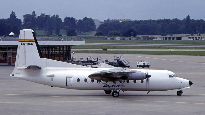 Msn:10562  EC-DSS  Aviaco  Leased April 10,1983.
Photo  GERRIT-JAN VIS COLLECTION.  Photo date  August 1,1993.     