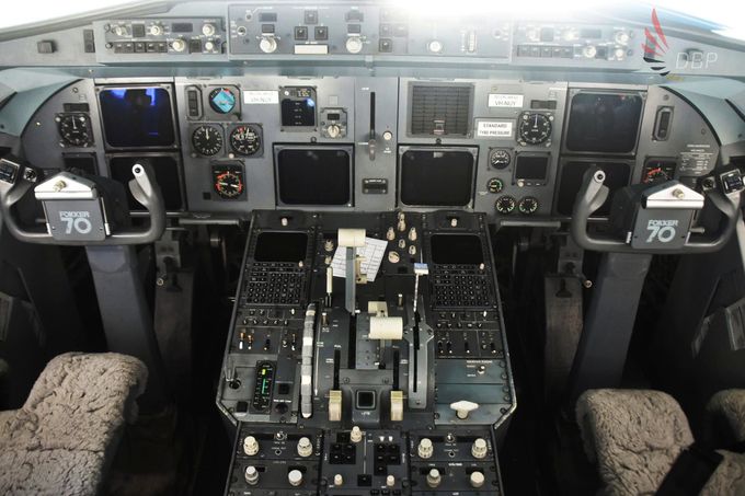 Cockpit  Fokker F70  VH-NUY  Alliance Airlines.
Photo 