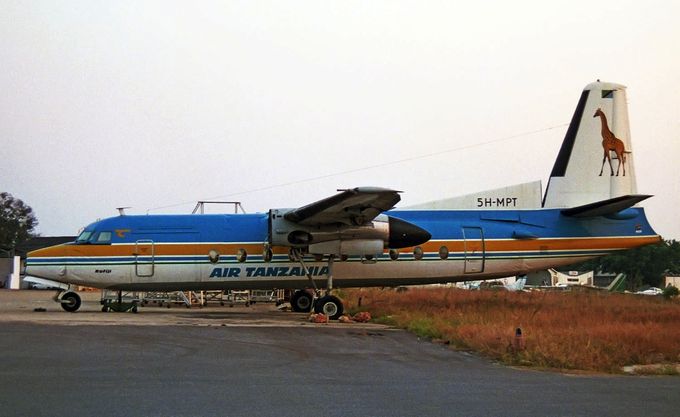 Msn:10566  5H-MPT Air Tanzania  Del.date 
Photo with permission from LESLIE SNELLEMAN. Photo date September 17,1994.