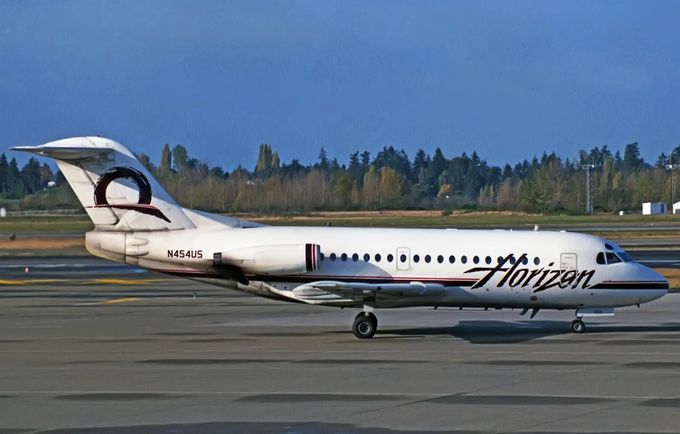 Msn:11107  N454US  Horizon Air  Lsd from US Air March 25,1994.
Photo  with permission from LELIE SNELLEMAN.