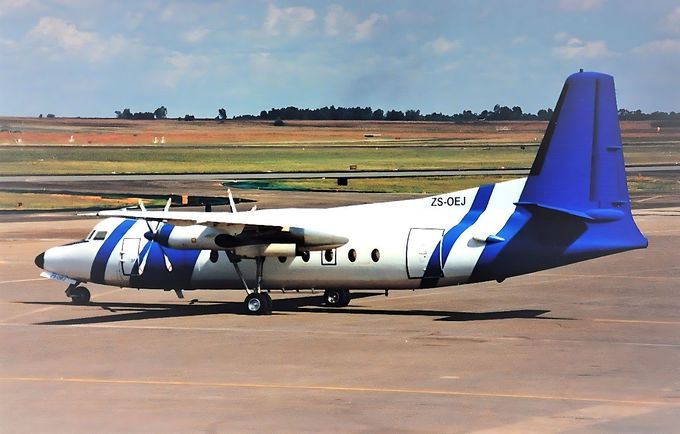 Msn:10154  ZS-OEJ  IBU Air.Leased July 1,1998from Luft Afrique
Photo