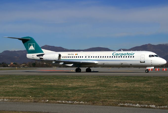 Msn:11340  YR-FZA  Carpatair  Del.date April 19,2006.
Photo RUBY ALLESINA.(February 14,2009)